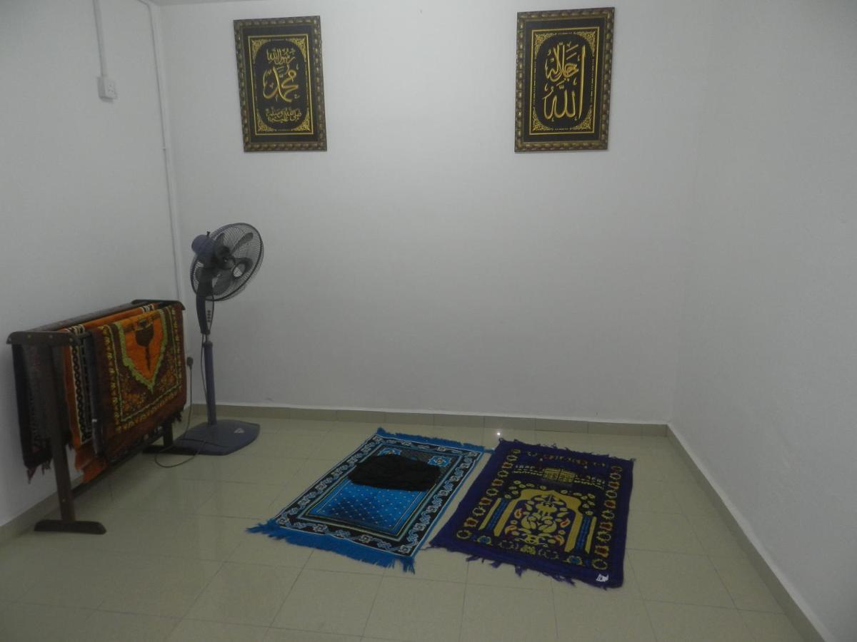 Yellow Mansion Raya Hotel 2*